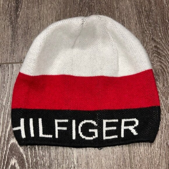 TOMMY HILFIGER KNIT SPELL OUT LOGO BEANIE SKULL CAP NAVY/RED/WHITE ONE SIZE❄️ - Picture 1 of 2